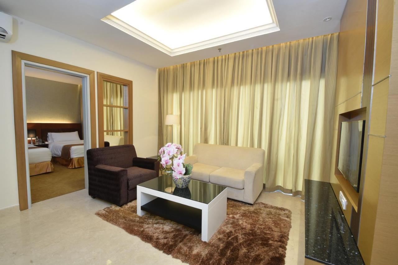 Tenera Hotel Банги Экстерьер фото Suite
